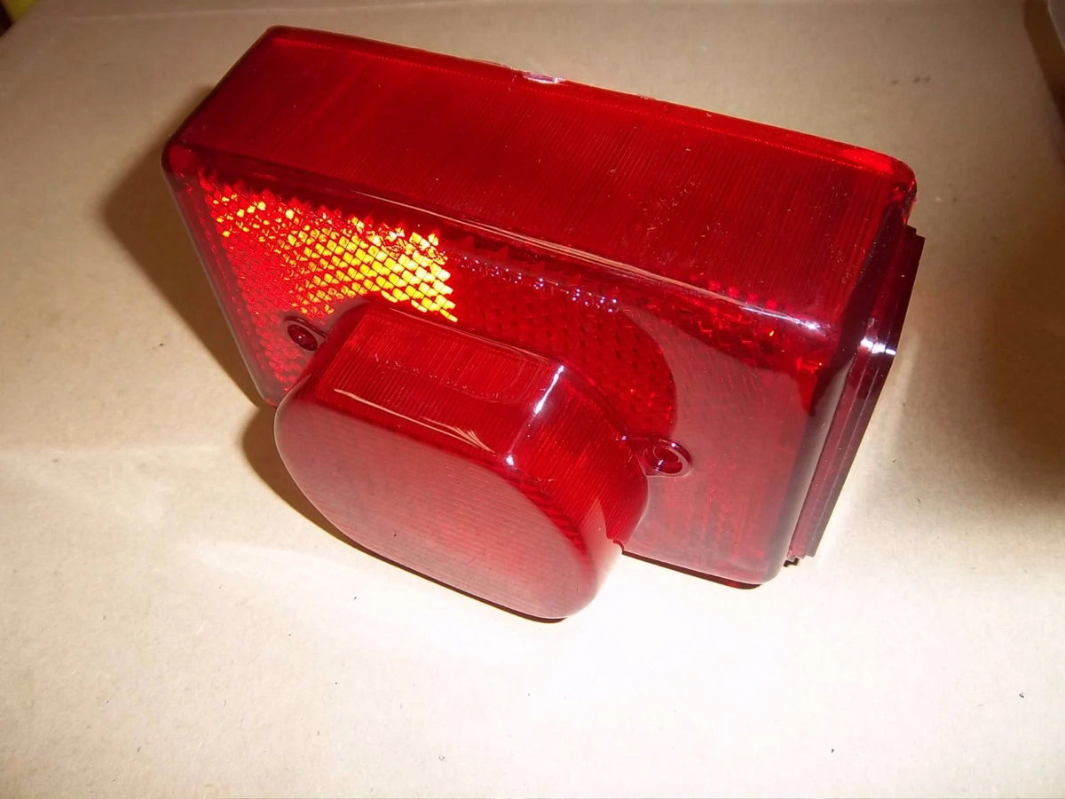 TRIUMPH TR7 T120 T140 BONNEVILLE 917 REAR TAIL LIGHT LAMP LENS - 06-8058 P