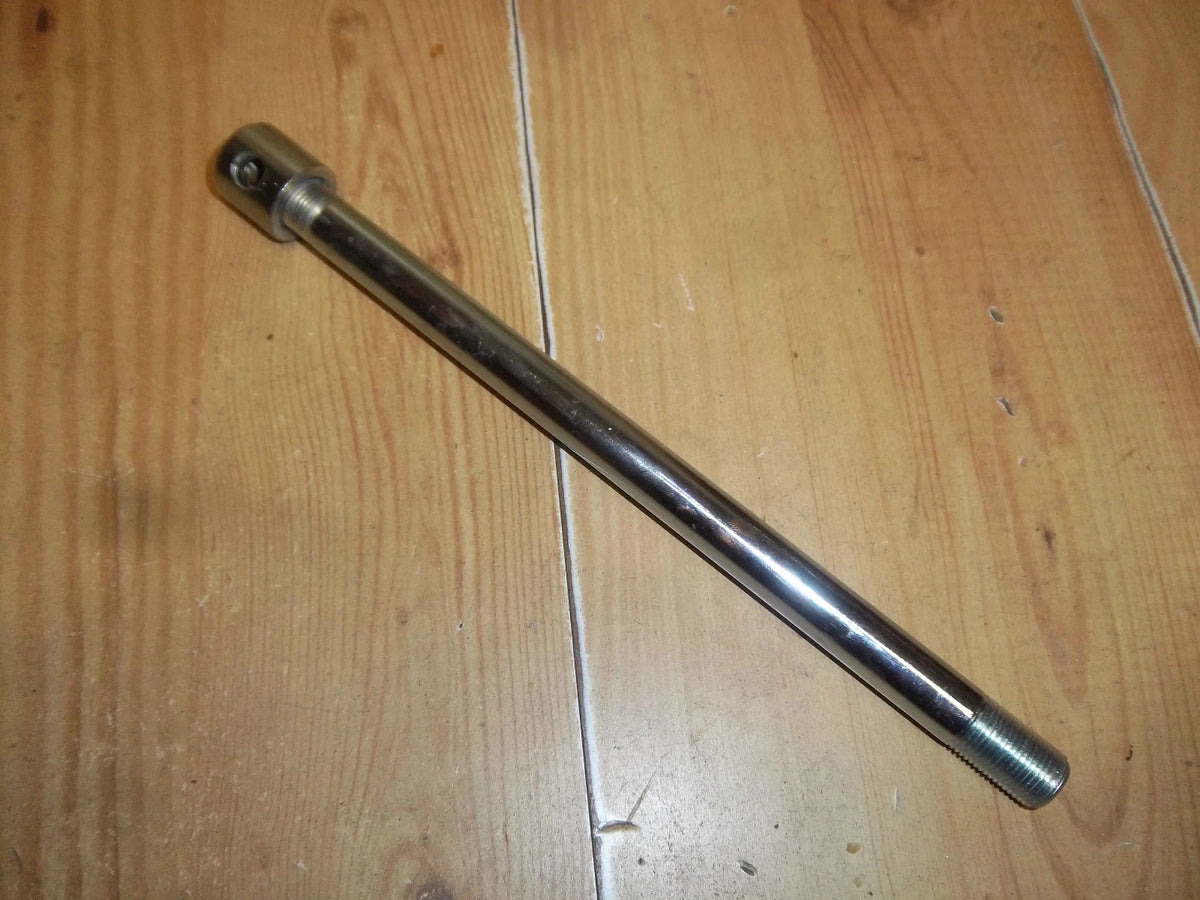 TRIUMPH T140 BONNEVILLE TR7 REAR WHEEL SPINDLE 1979-83 - 37-7113