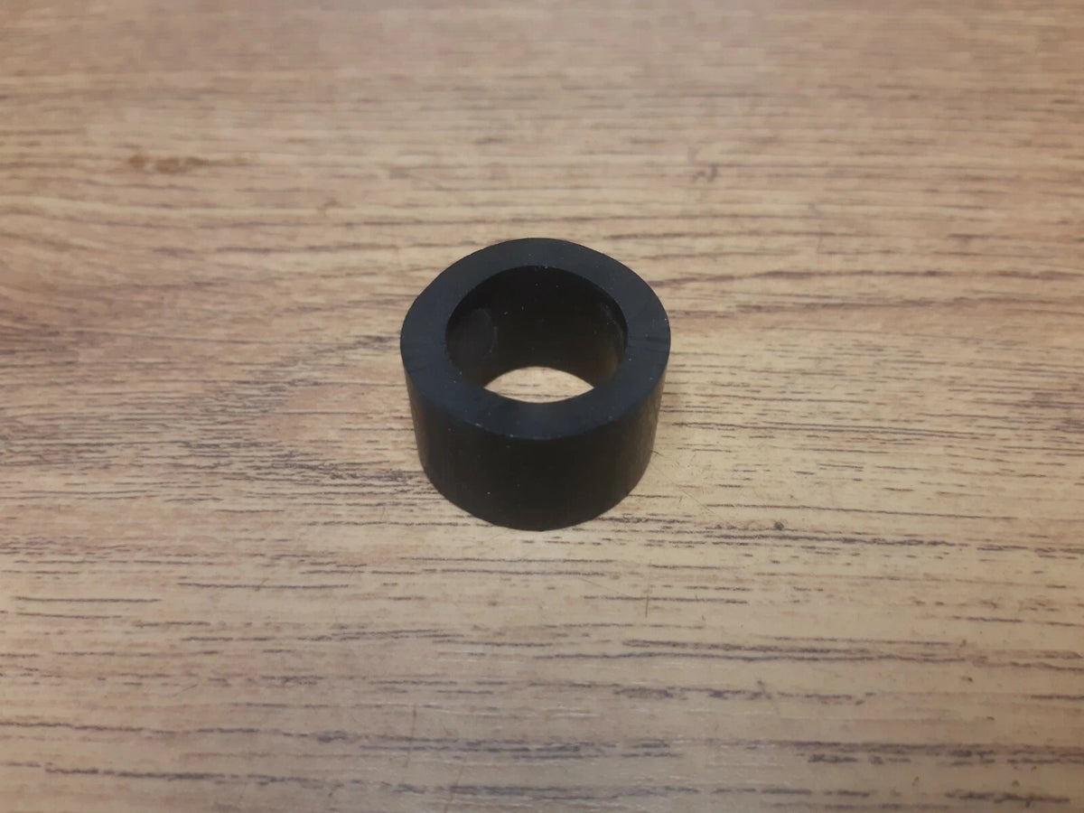 TRIUMPH 6T T100 T110 T120 TR6 PRE UNIT KICKSTART OIL SEAL TUBE SLEEVE - 57-1512