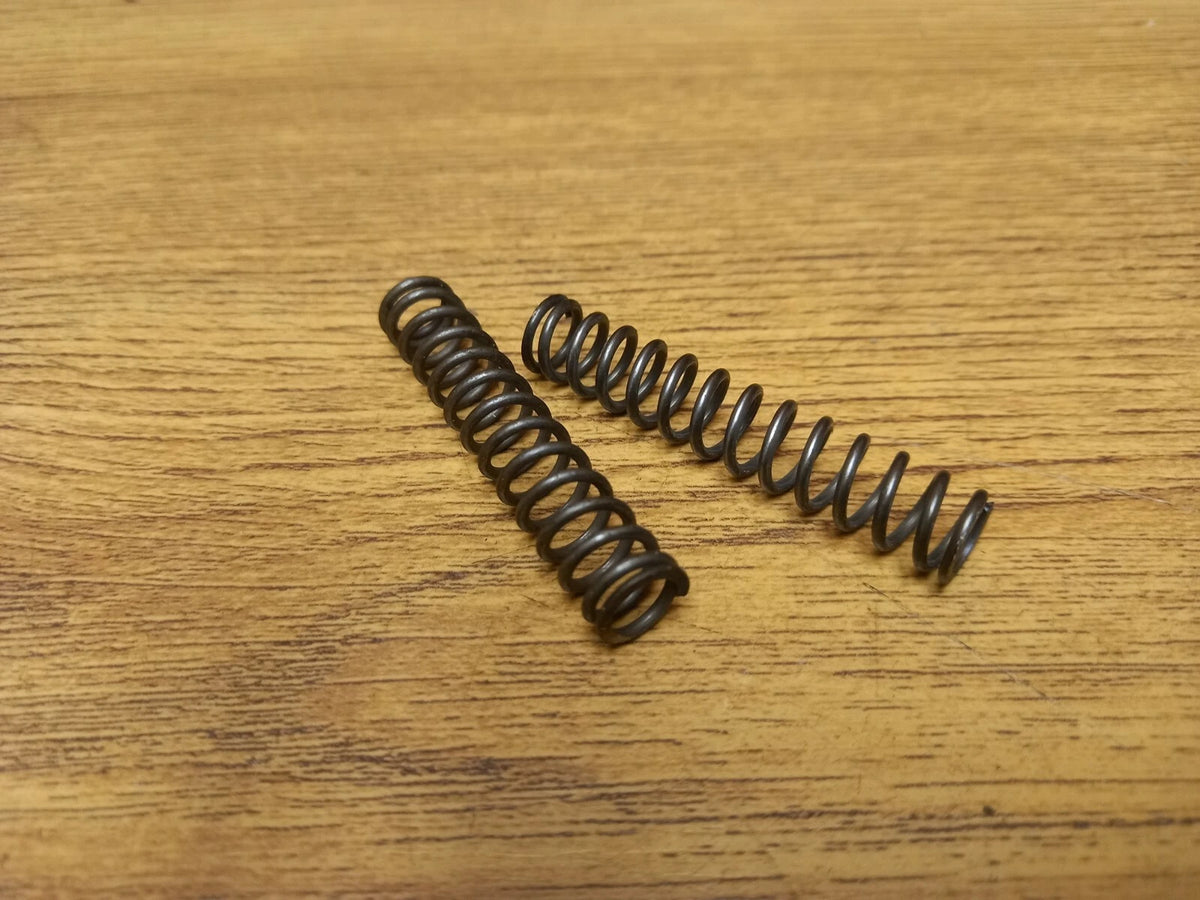 TRIUMPH 3TA 5TA T90 T100SS GEAR CHANGE HOUSING RETURN SPRINGS - 57-1877 T1877