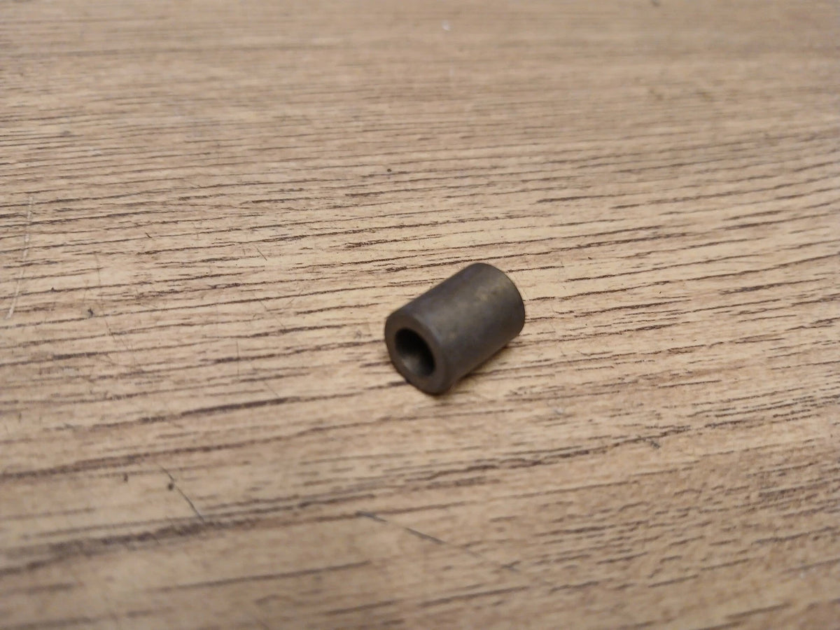 NOS TRIUMPH MAINSHAFT CLUTCH PUSH ROD BRONZE BUSH - 57-3988 - PT108B