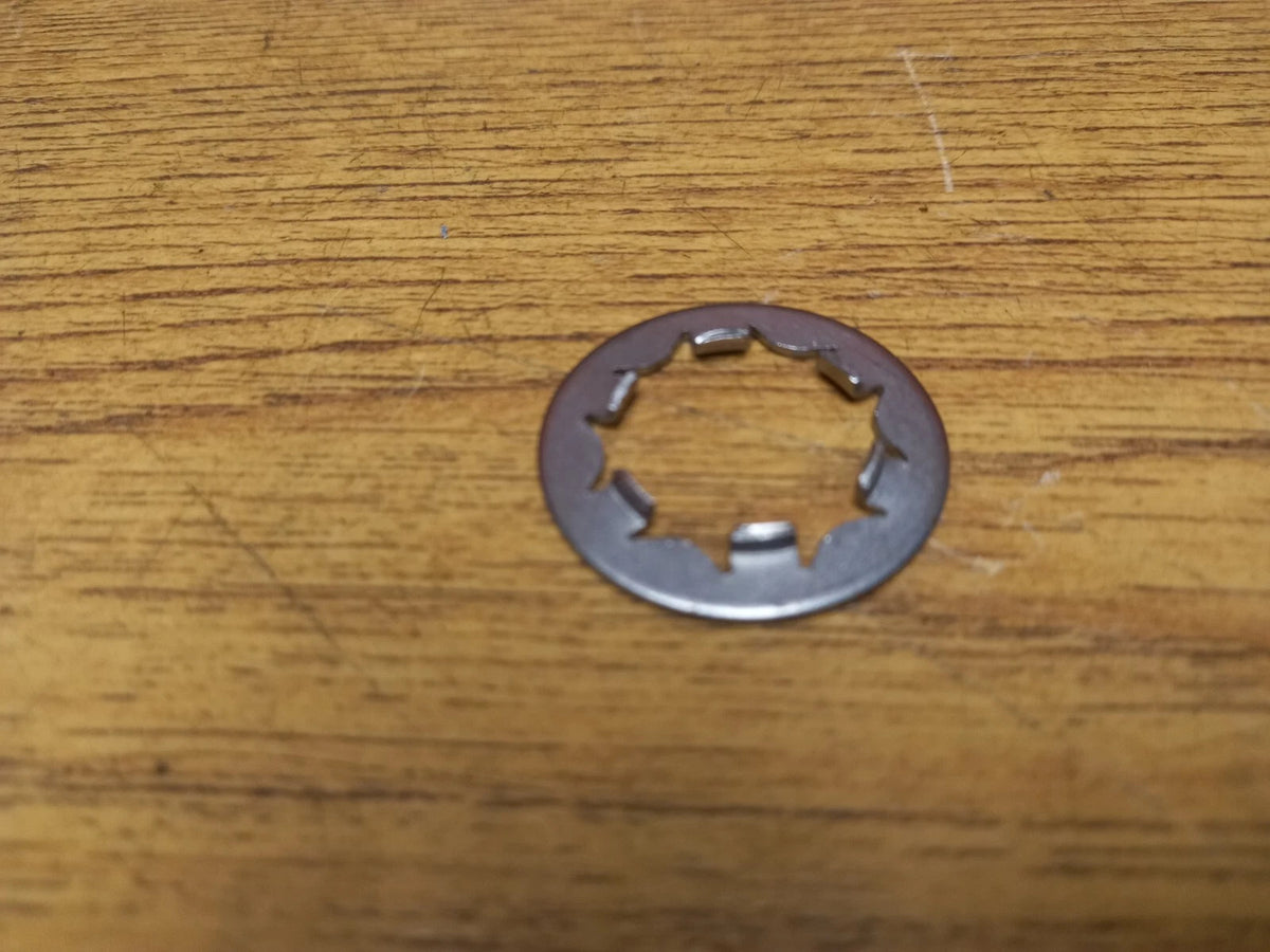 A BSA A7, A10 CLUTCH CENTRE MAINSHAFT NUT TAB WASHER - 67-3253