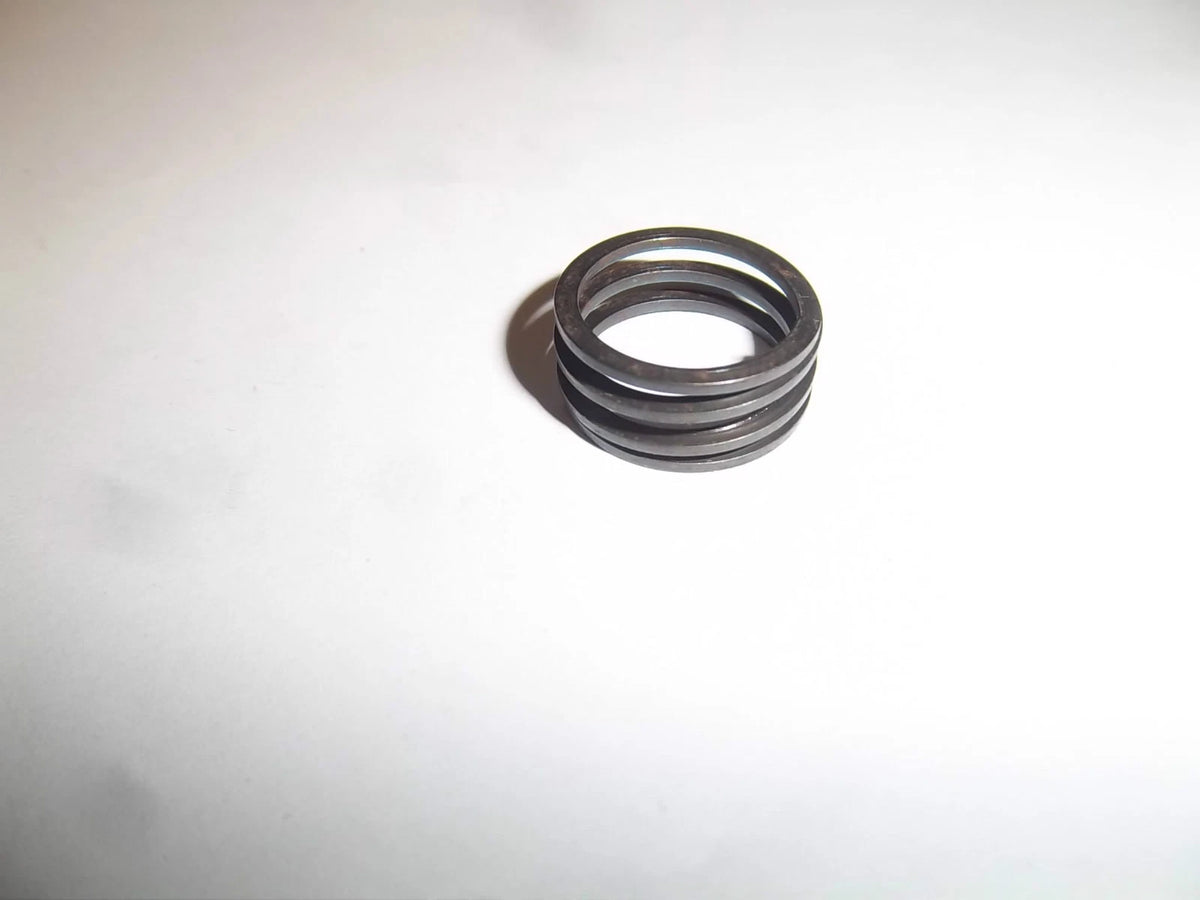 BSA A50 A65 TRIUMPH T110 T120 TR6 CRANKCASE ROTARY BREATHER VALVE SPRING 70-2256