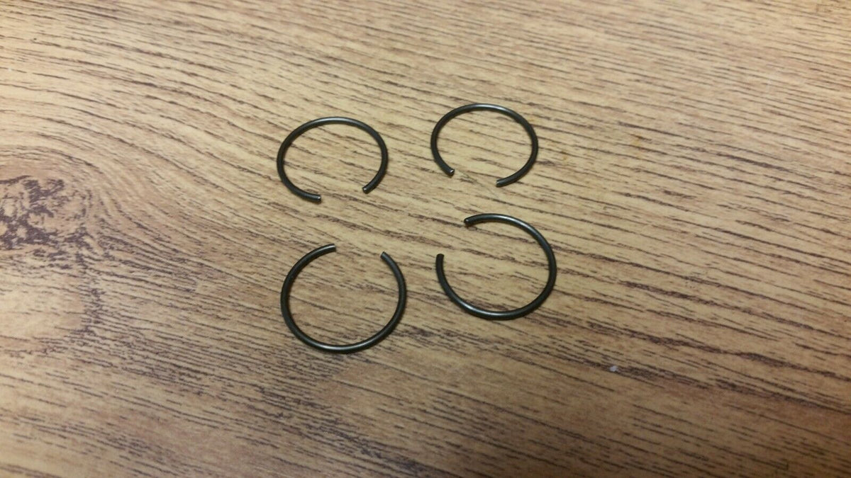TRIUMPH T120 BONNEVILLE TR6 OF PISTON PIN CIRCLIP BSA 67-0101 - 70-6869 (4)