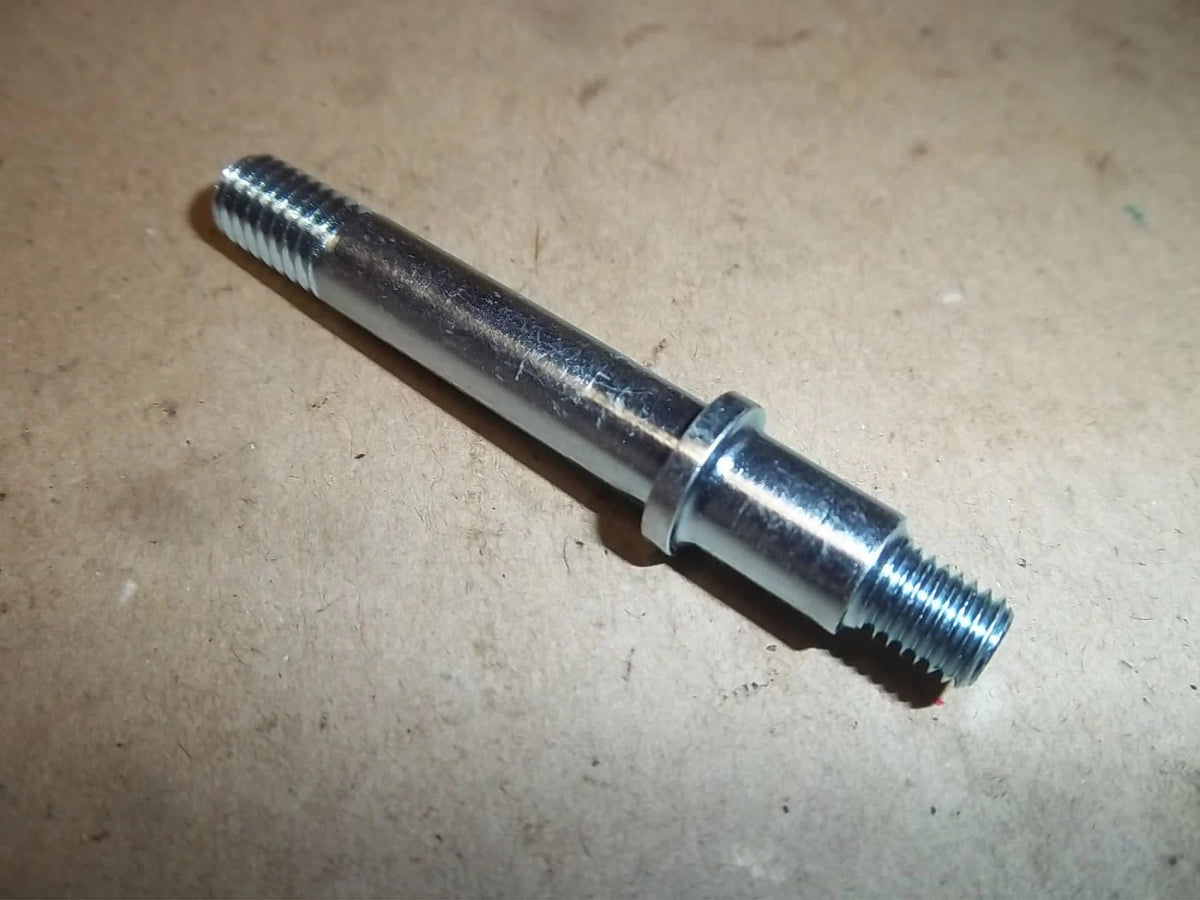 TRIUMPH T140 V CARBURETTOR INLET MANIFOLD STUD PART - 71-2813