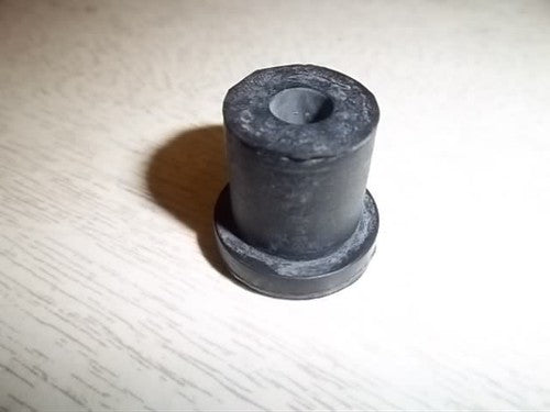 TRIUMPH BATTERY OIL TANK RUBBER T120 T140 T150 T160 BONNEVILLE TRIDENT 82-6039