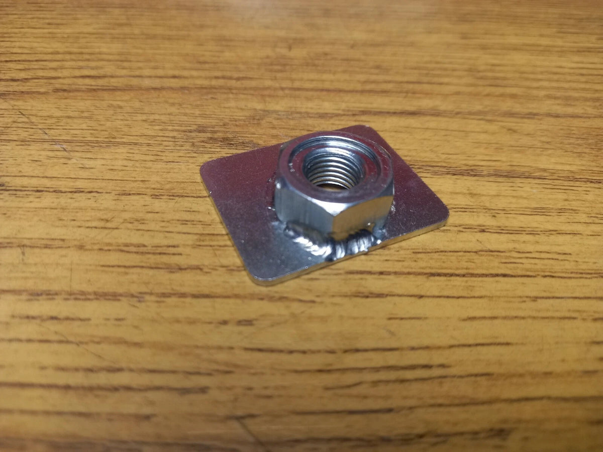 TRIUMPH OIL IN FRAME T120 T140 TR6 TR7 HEAD STEADY CAPTIVE NUT - 83-4086