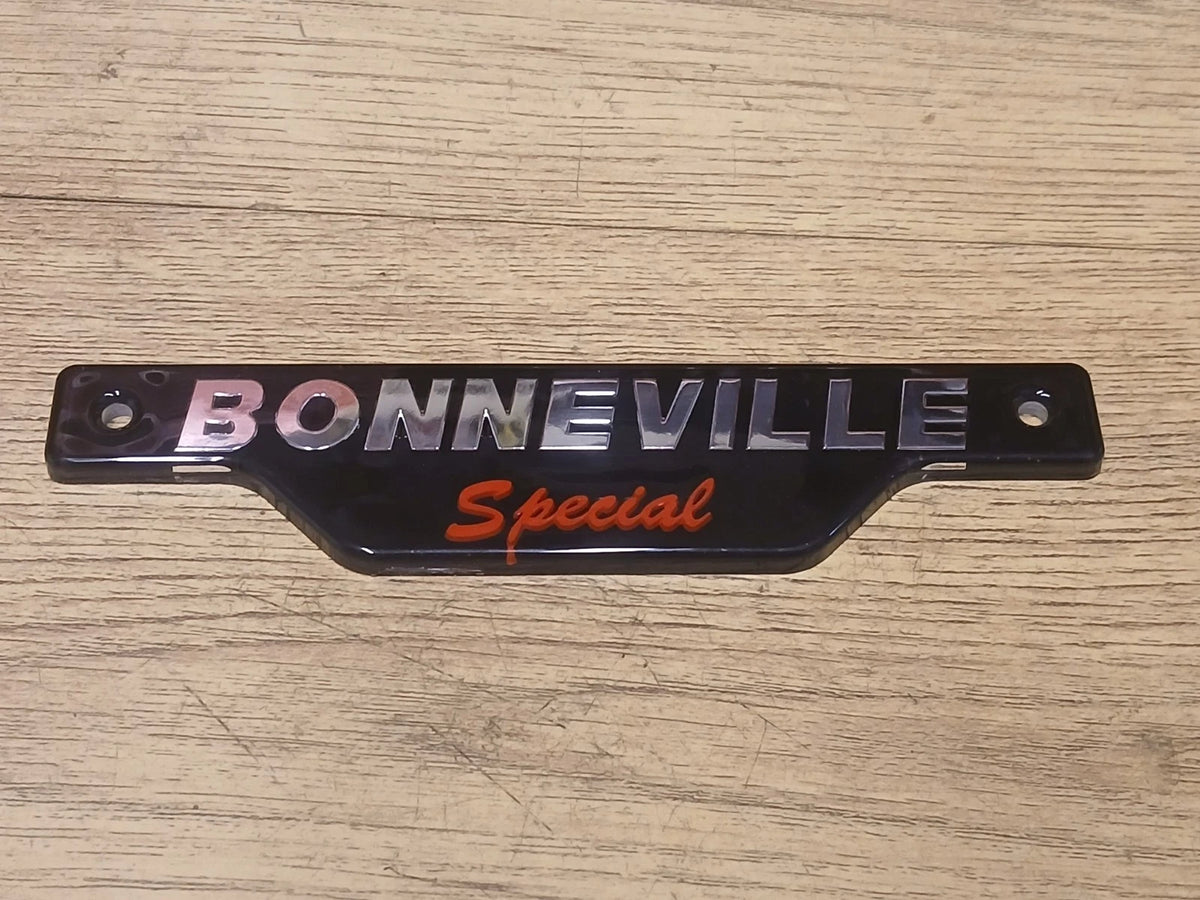 TRIUMPH SIDE PANEL BADGE T140D BONNEVILLE SPECIAL T140 UK MADE - 83-7357